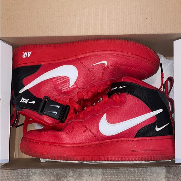 Nike Air Force 1 Mid Utility Red
